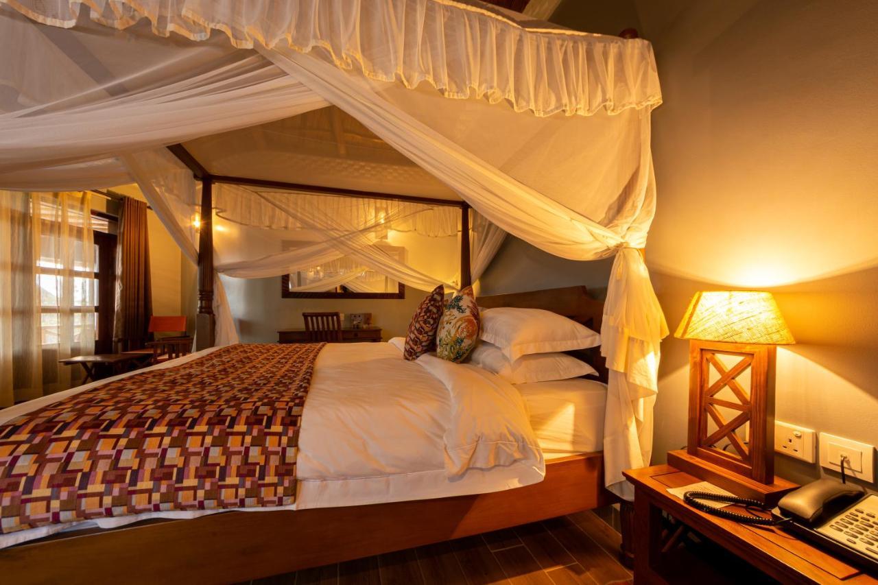 Emburara Farm Lodge Mbarara 外观 照片