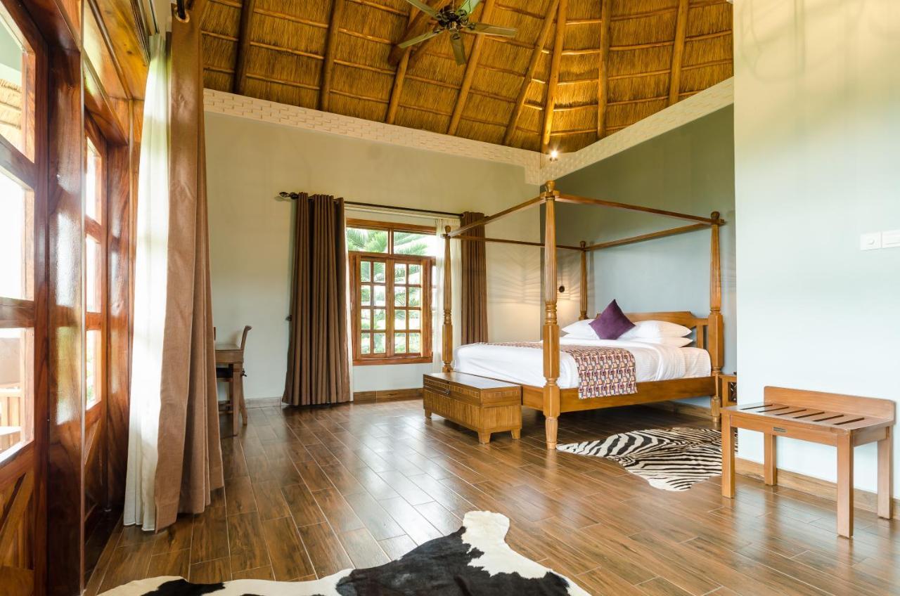 Emburara Farm Lodge Mbarara 外观 照片