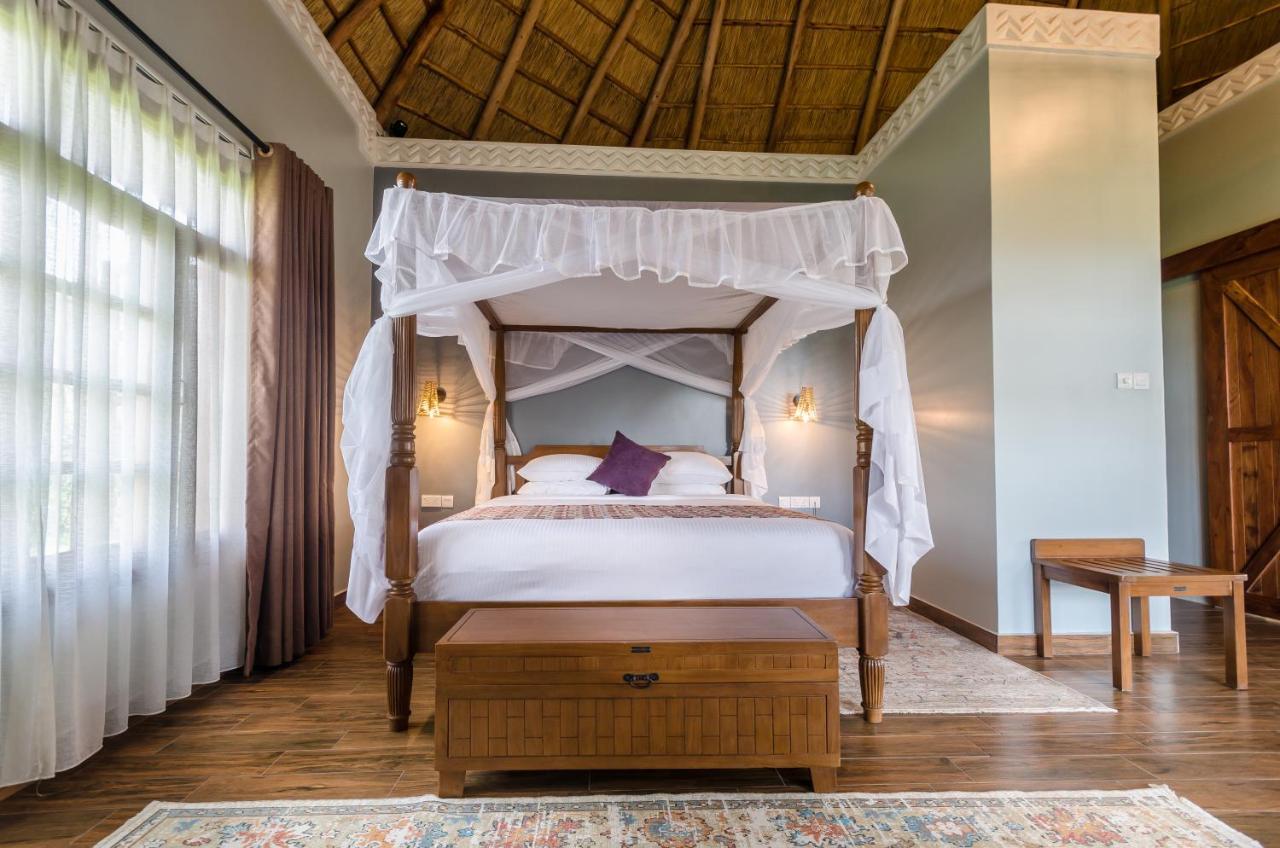 Emburara Farm Lodge Mbarara 外观 照片